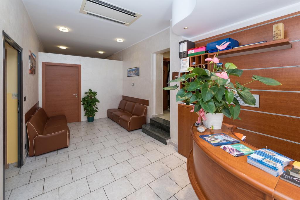 Hotel Santa Maria Финале Лигуре Экстерьер фото