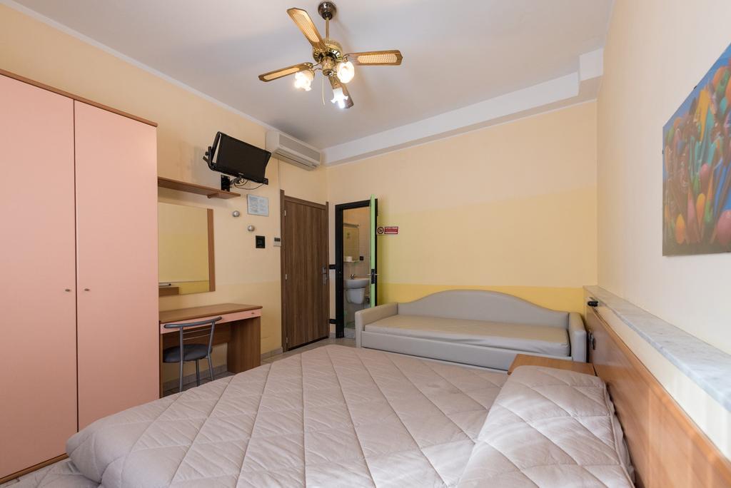 Hotel Santa Maria Финале Лигуре Экстерьер фото